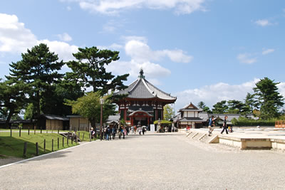 興福寺（南円堂）