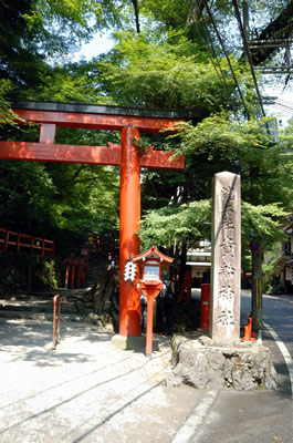 貴船神社（二の鳥居）