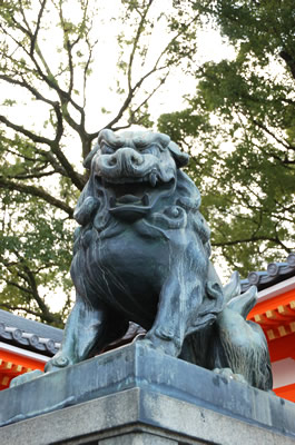 八坂神社（西桜門）