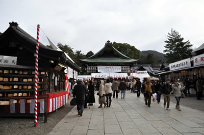 八坂神社（舞殿）