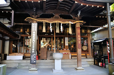 朝護孫寺