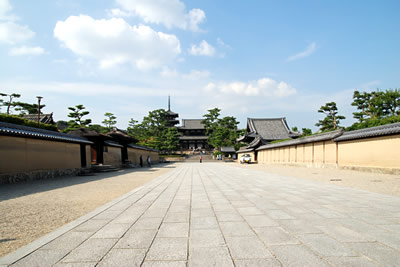 法隆寺（中門）