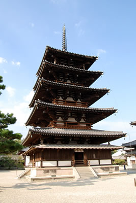 法隆寺（五重塔）